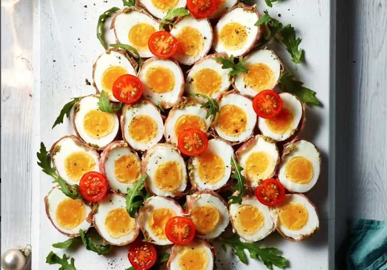 Boiled Egg Christmas Tree